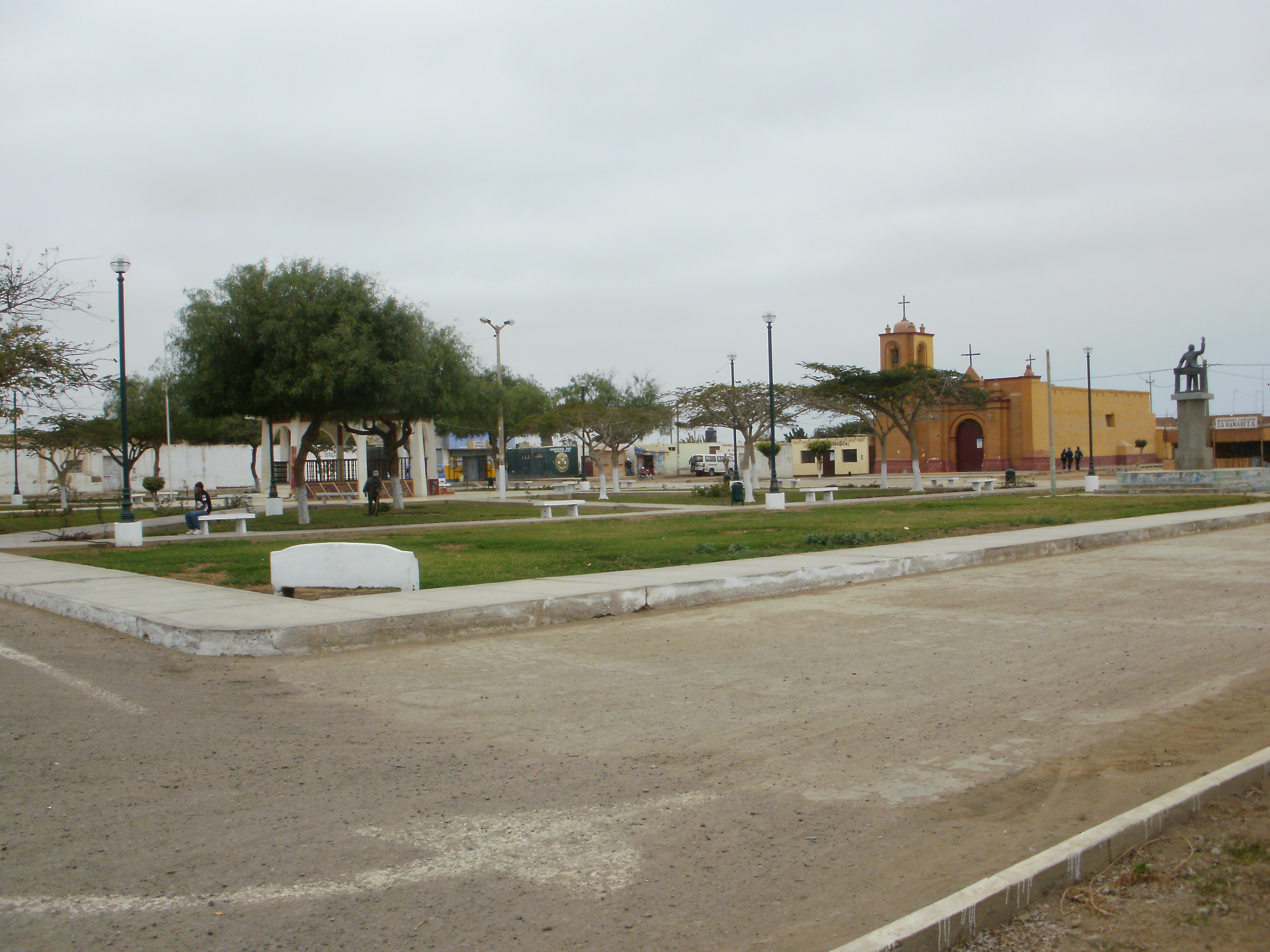 Chicama village square